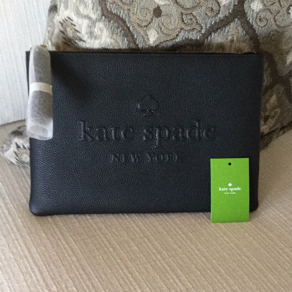 NWT KATE SPADE LARCHMONT AVENUE “GIA”Logo